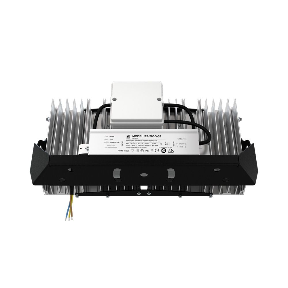 Прожектор 200 S CRI70 5000К 155х70°